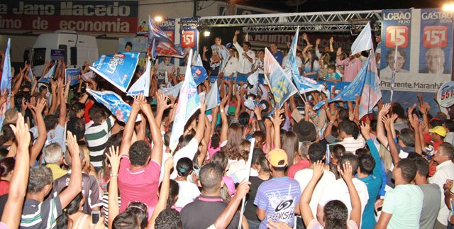 Comício de Lobão Filho em Estreito reuniu as principais lideranças políticas do Sul do Maranhão