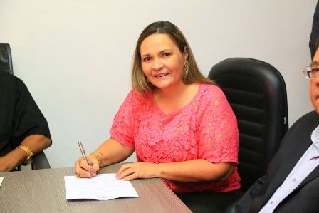 Aila Freitas dará prosseguimento às políticas  da atenção básica e empreenderá novas ações na área de saúde no município