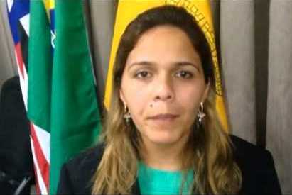 Luciana Mendes pede asfalto para duas ruas do Ipase de Baixo