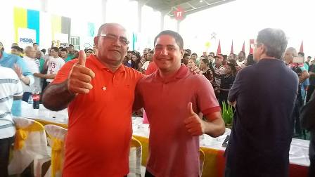 Zé Inácio com o pré-candidato a prefeito pelo PT, Ademar Paiva