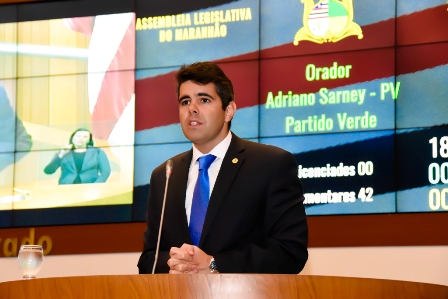 Adriano listou obras feitas pela ex-governadora Roseana em São Luís