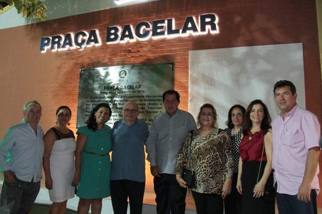 O mantenedores da Universidade Ceuma, Mauro Fecury e Ana Lúcia Fecury, com Magno Bacelar e familiares   
