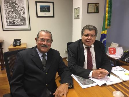 Albérico discutiu projetos importantes para Barreirinhas com Sarney Filho