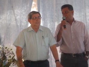 Washington Luís e o prefeito Israel Vasconcelos (Foto/M. Rodrigues/Blog Estado)