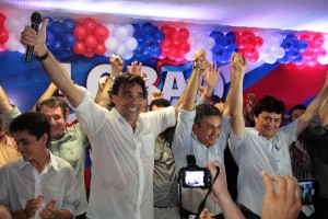 Senador Lobão Filho recebe o apoio de lideranças políticas da região tocantina (Foto/Biaman Prado)
