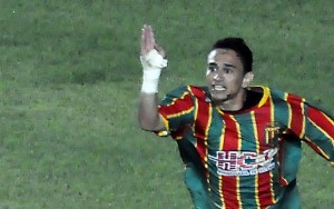 O atacante Pimentinha, artilheiro do Sampaio na temporada com 9 gols, está na seleção da rodada