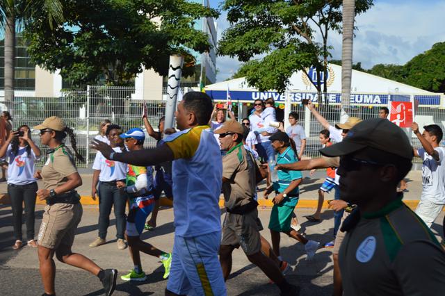 Campus Turu da Universidade Ceuma foi ponto de apoio para a passagem da Tocha Olímpica por São Luís
