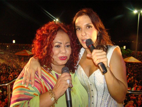 O registro exclusivo de Alcione e Ivete em cima do trio, sábado, no Centro histórico de São Luís