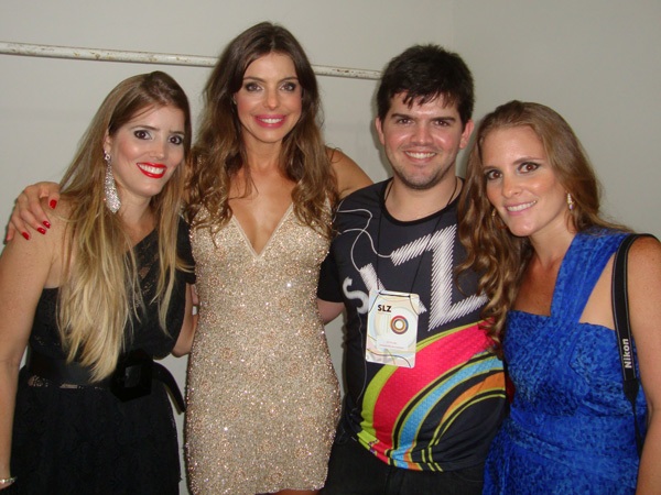 No backstage do SLZ fashion: Daniela Cicarelli, eu, Oton Lima, e as irmãs Moreira: Lia Soares e Ticiana Alencar - da Villa e Carmen Steffens.