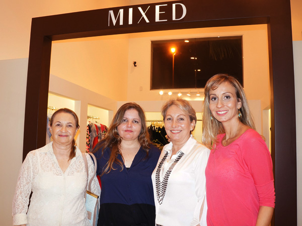 Mãe e filha. Tiana e Liana Gomes Pereiras, clientes fiéis da Studio Moda e amigas de longas datas das Imbroisi, Ana Maria e Carol.