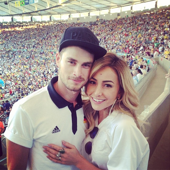 O modelo maranhense Danilo Fonseca e a apresentadora Sabrina Sato, na final da Copa do Mundo no Maracanã (Foto: Instagram)