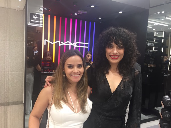 Rafaela Albuquerque e Fabiana Gomes, durante o lançamento da M.A.C em São Luís. Fabiana estará presente na noite de autógrafos de "Dia de Beauté" em São Luís 