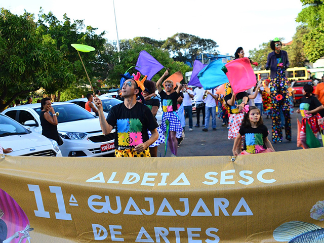 Cortejo de artistas pelas ruas do Centro Histórico de São Luís. Foto: Divulgação